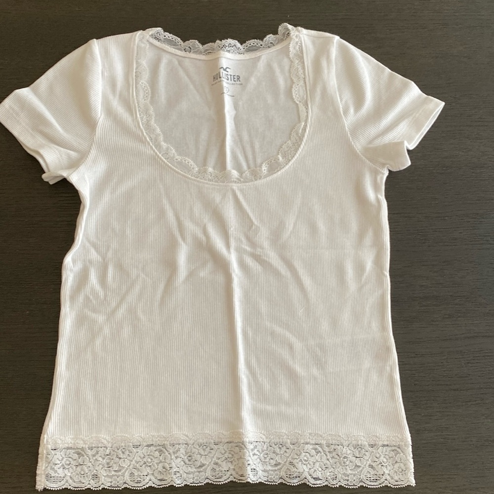 Hollister ribbed lace trim-top in S
